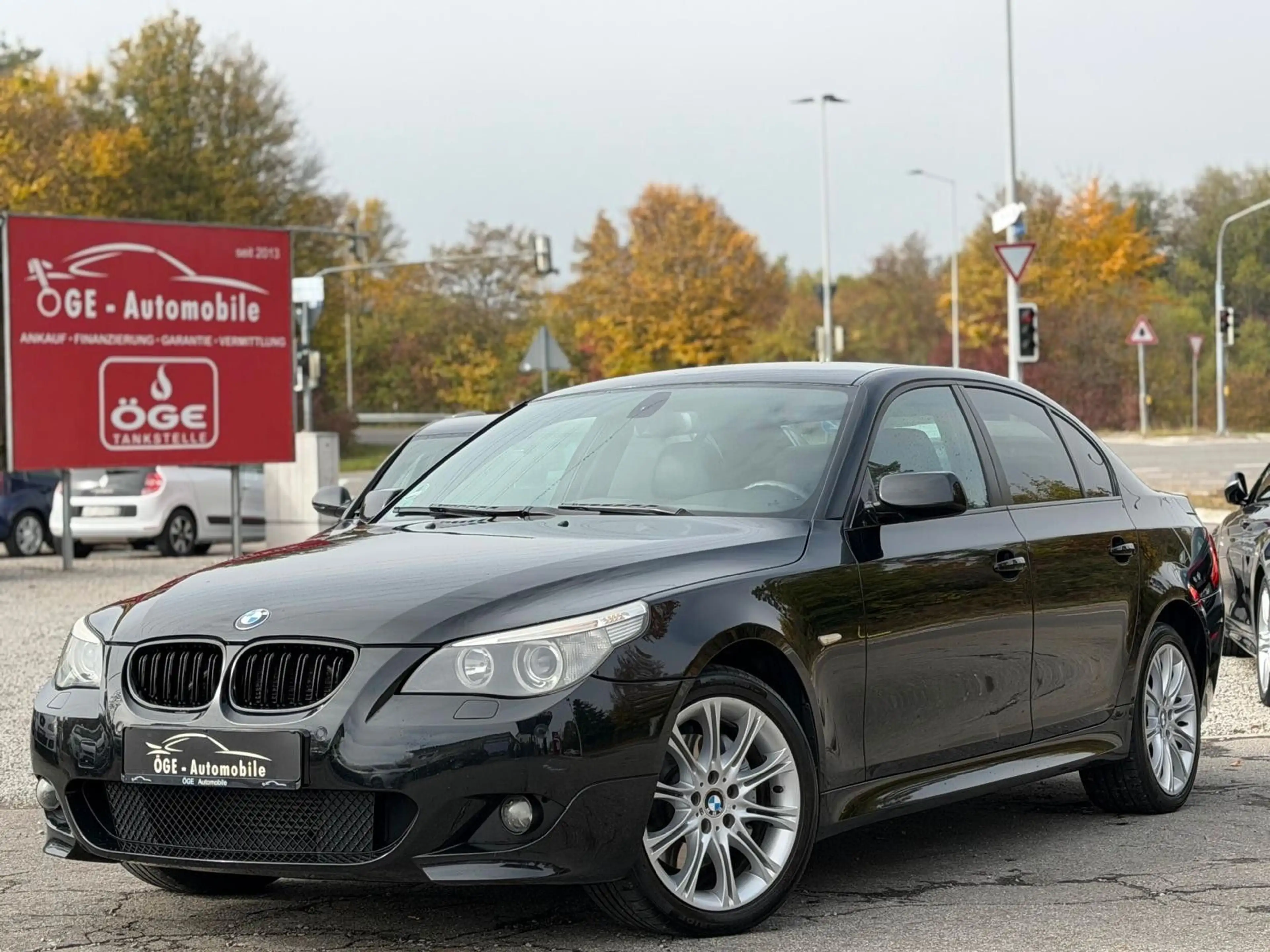 BMW 530 d 5er Lim. M-Paket E60 NAVI/PDC/TÜV