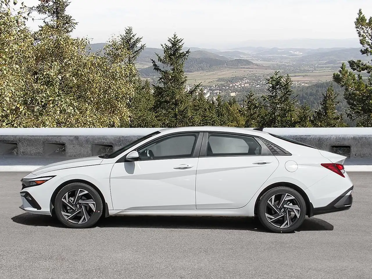 Hyundai ELANTRA снимка Hyundai ELANTRA