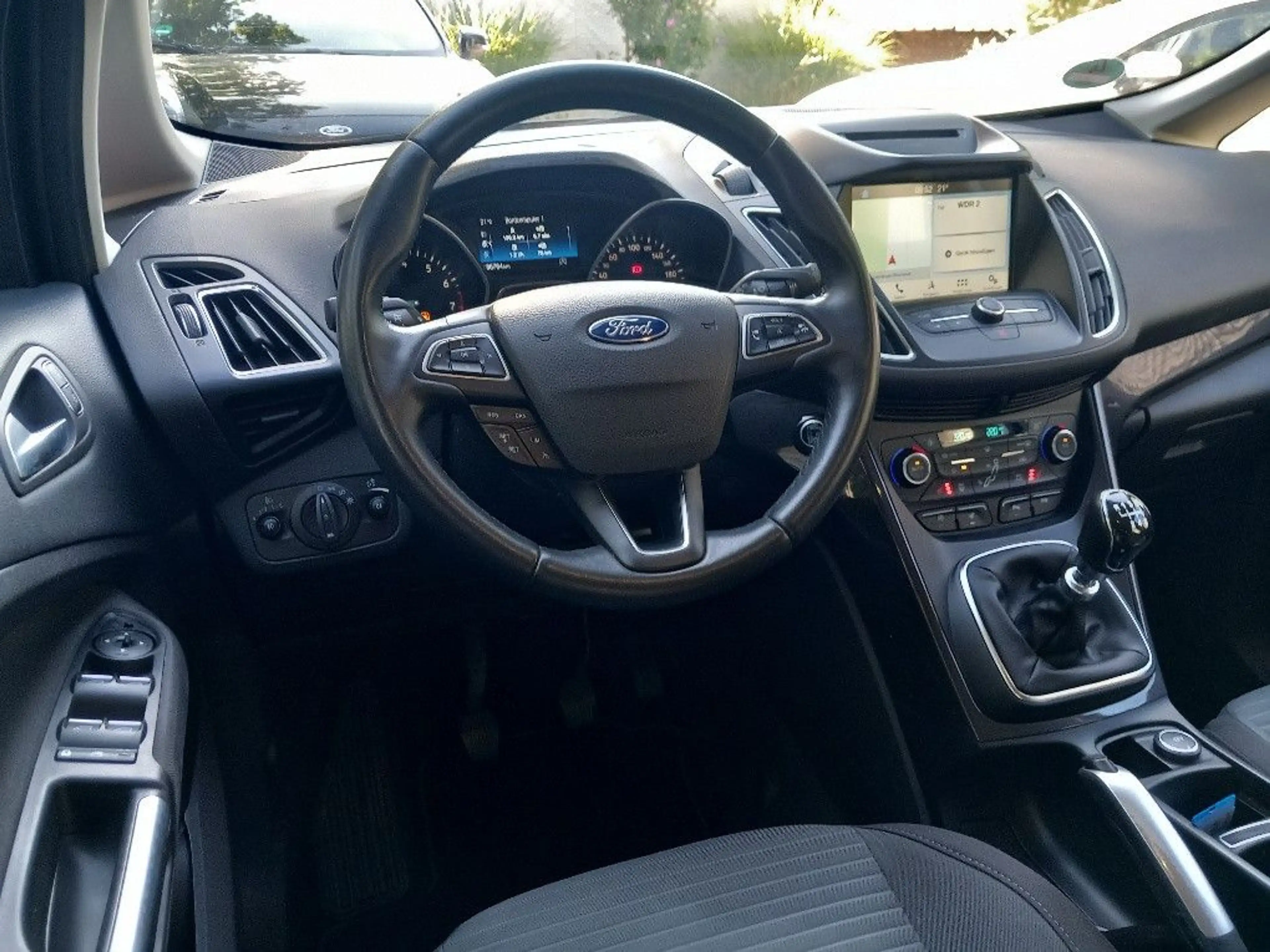 Ford C-Max 1.0 EcoBoost Titanium — photo 2