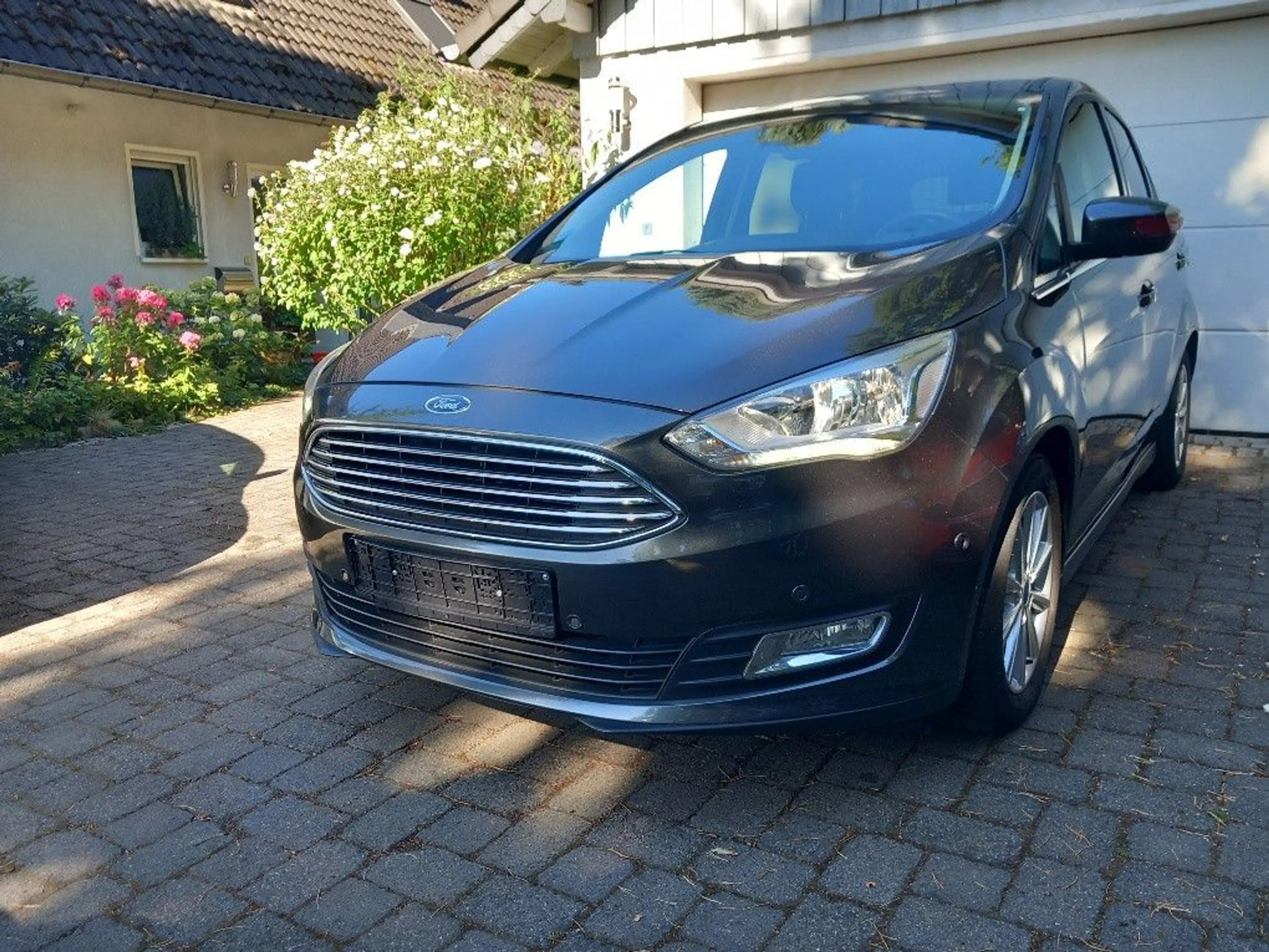 Ford C-Max 1.0 EcoBoost Titanium