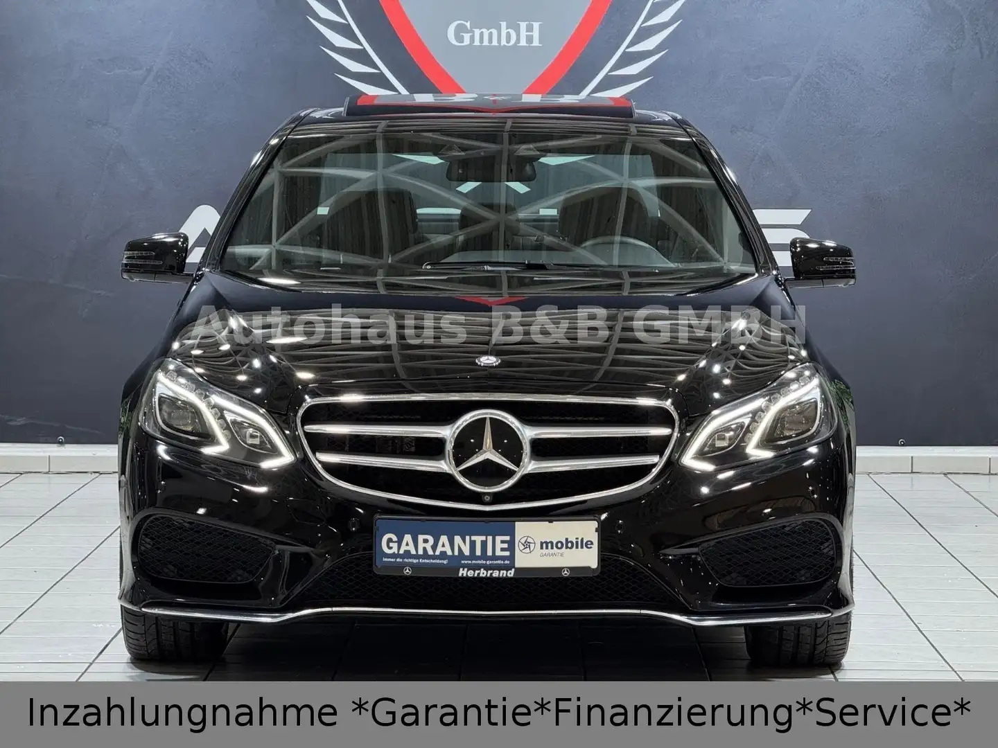 Mercedes-Benz E 350 E-350d*AMG*4Matic*2.HD*360°Stand-HZ*Schiebedach Noir - 2
