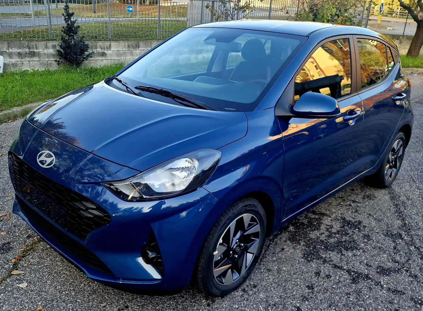 Hyundai i10 1.0 mpi Connectline 63cv Blu/Azzurro - 1
