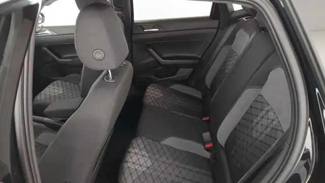 Volkswagen Polo view 11