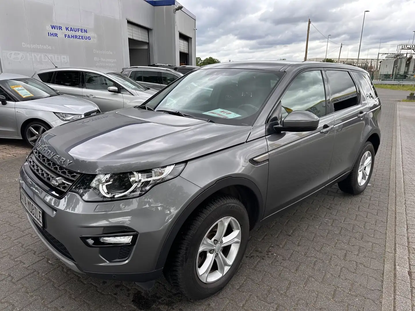 Land Rover Discovery Sport SE AWD;NAVI,KAMERA,AUTOMATIK,AHK Gris - 1