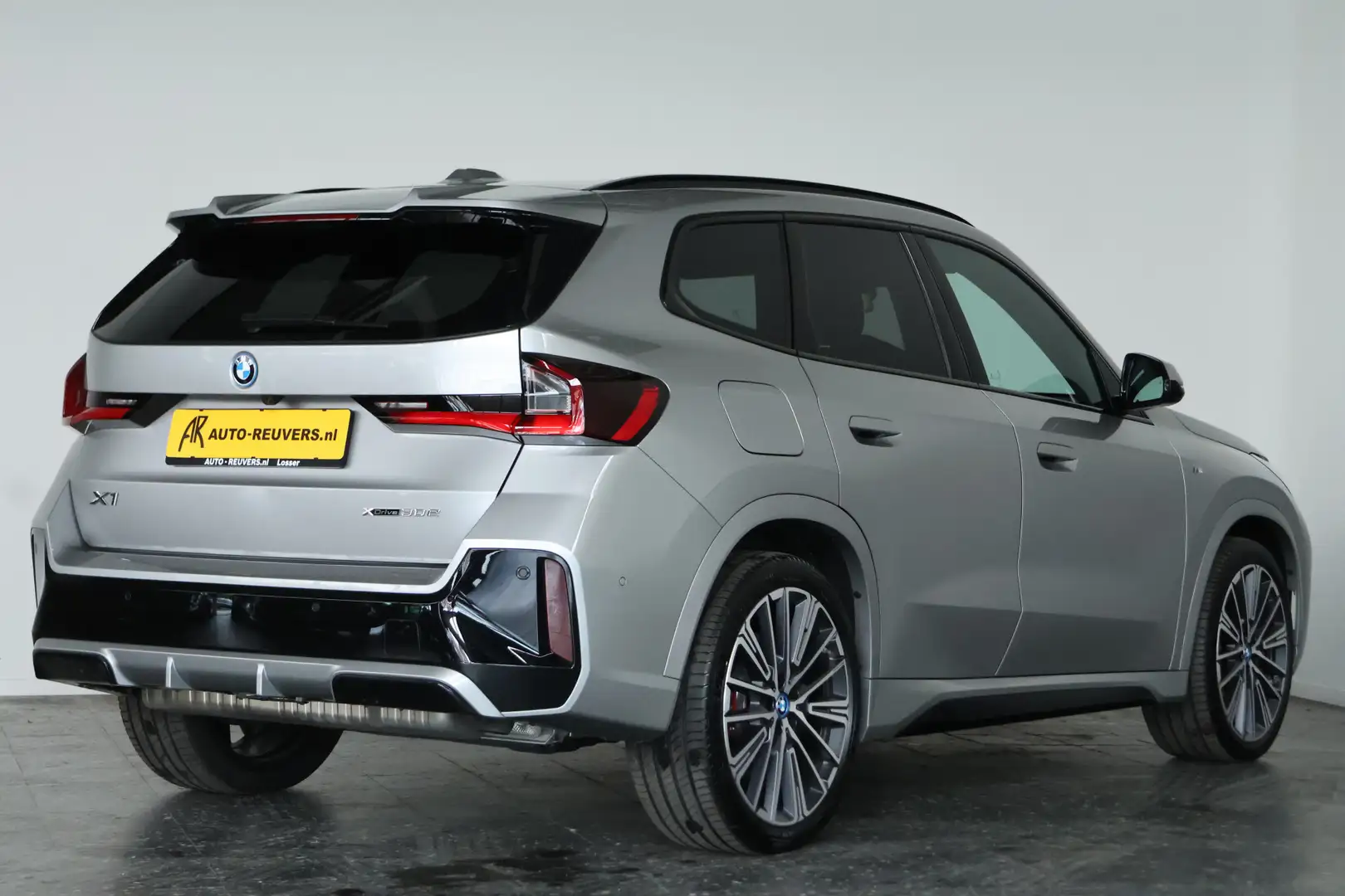 BMW X1 xDrive30e / Opendak / Harmankardon / HUD / ACC / C Gris - 2