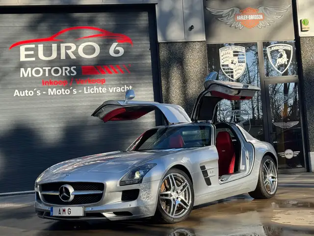 Mercedes-Benz SLS AMG 6.2i V8 571 PK
