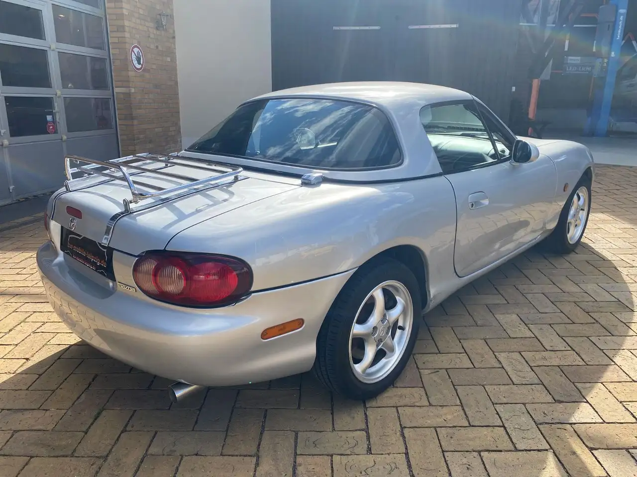 Mazda MX-5 1.9 16V Automatik Hardtop 1.HAND, foto 4