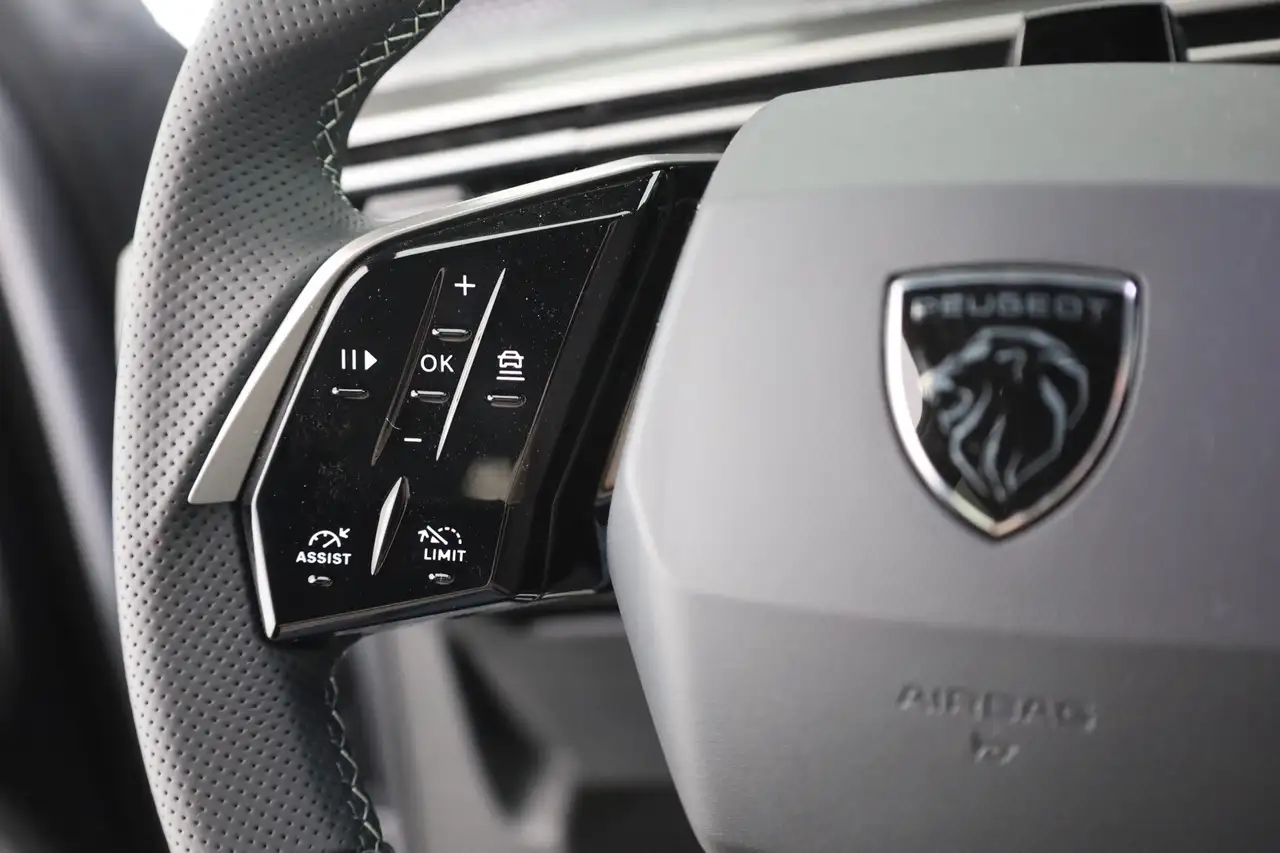 Peugeot 5008 2026 — фото 15