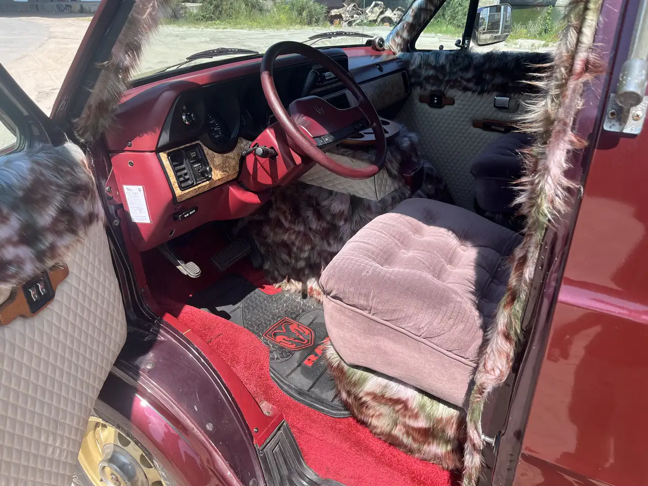 Dodge Ram 250 Globemaster 5,2 Ltr V8 Automaat, foto 4