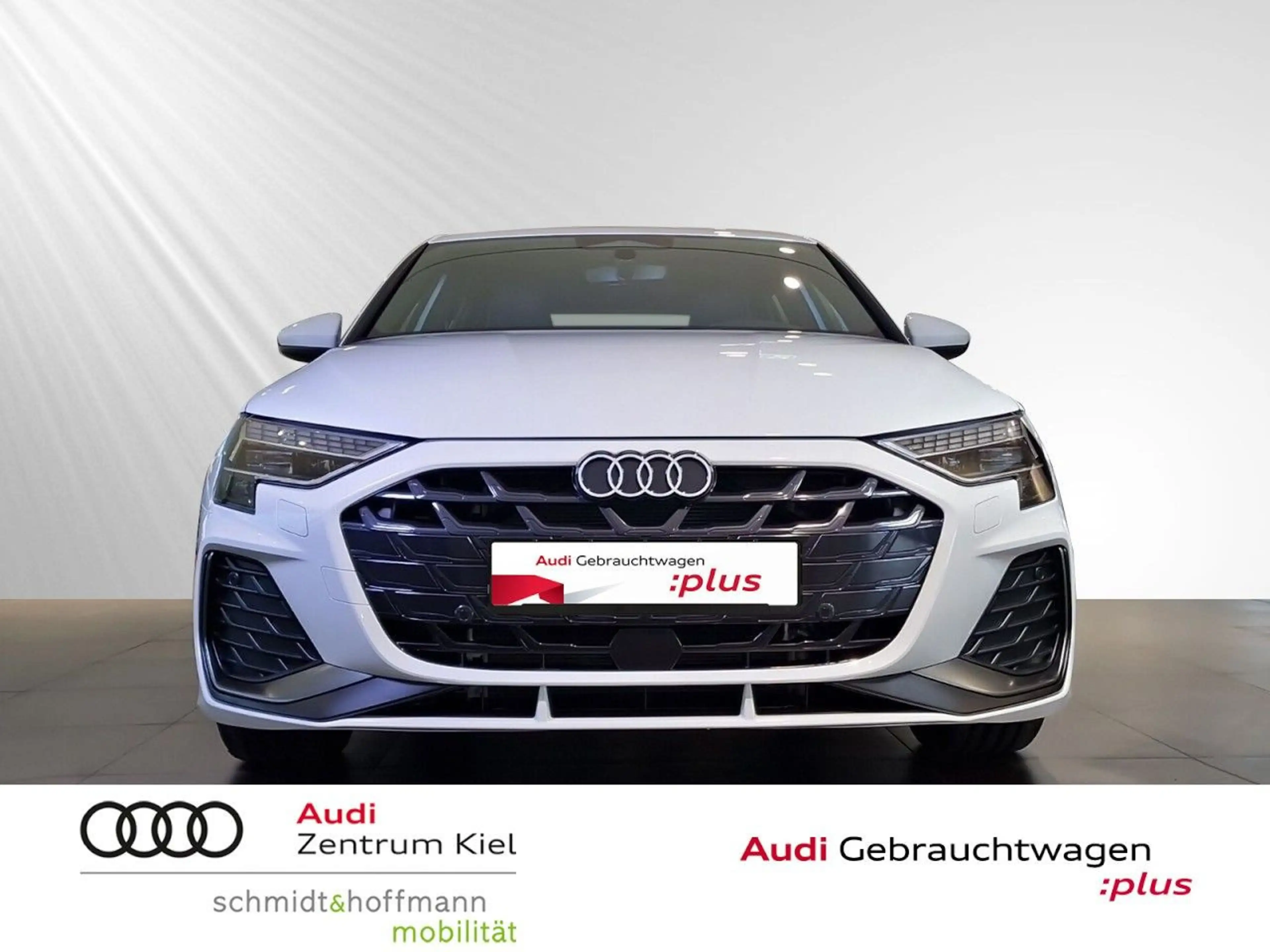Audi A3 TFSI e S-line S-tronic Navi+ LED — photo 3