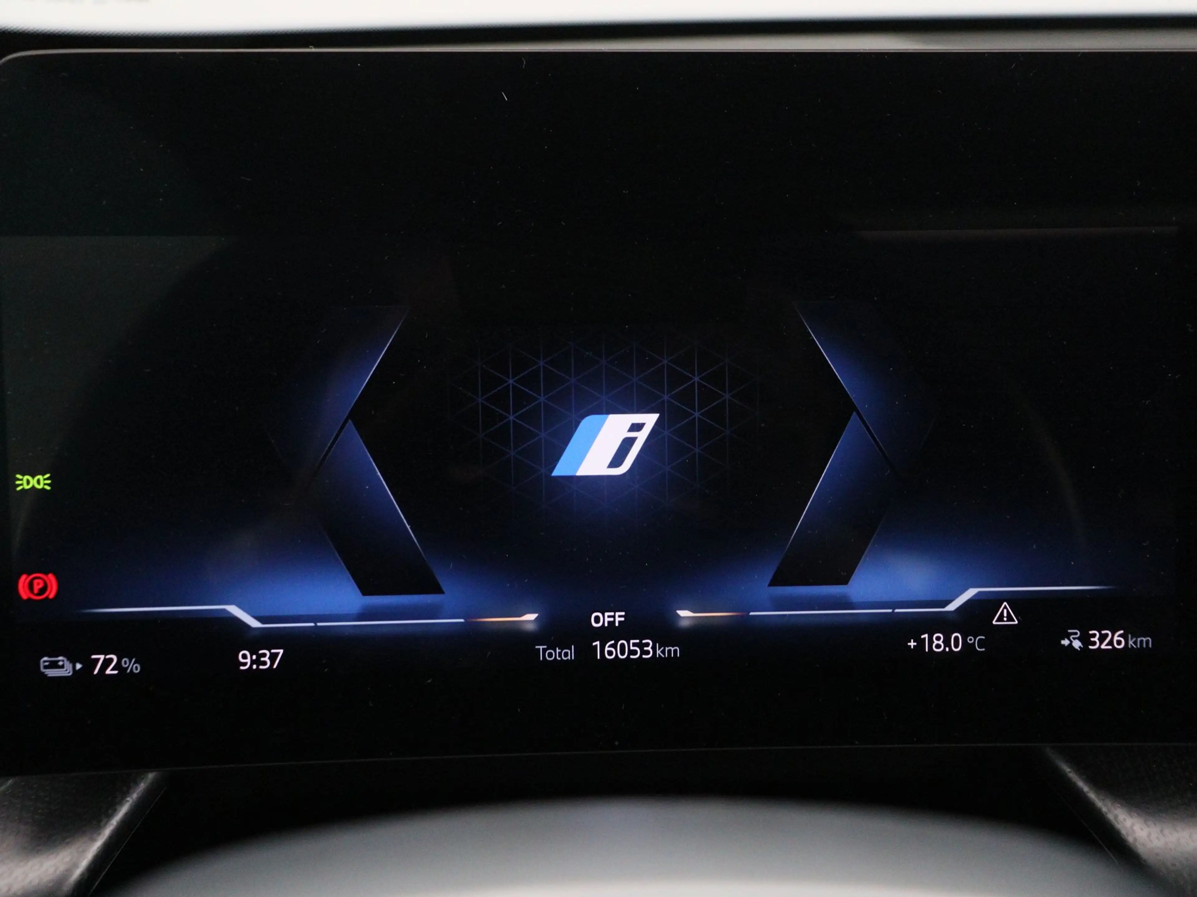 BMW iX1 eDrive20 67 kWh M Sport Edition Trekhaak — photo 15