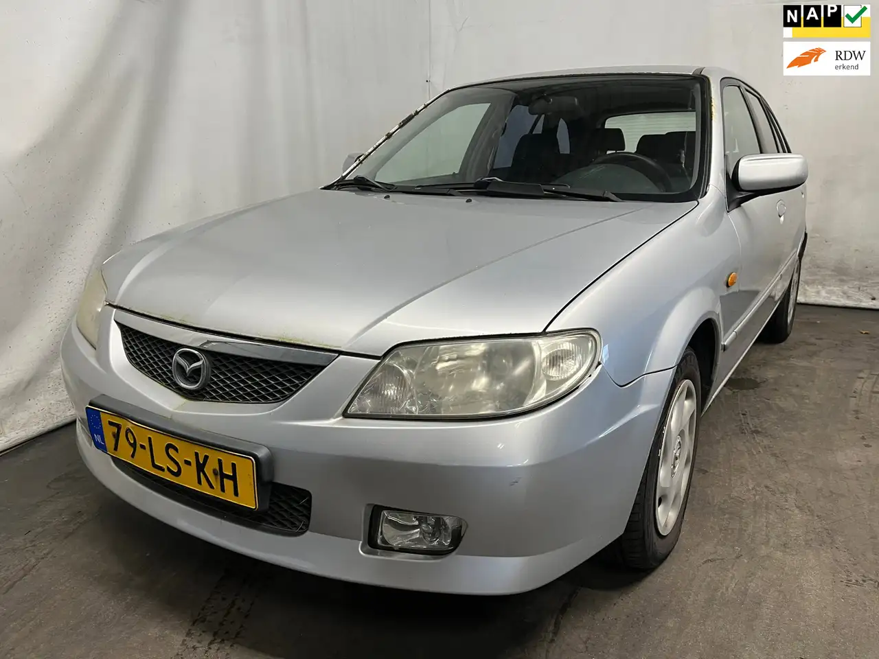 Mazda 323