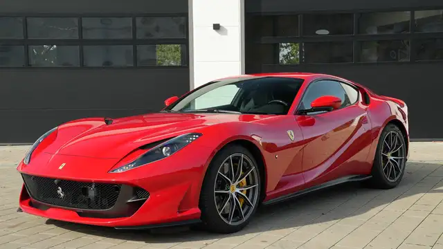 Ferrari 812 Superfast *2 YEARS WARR*VAT*CARBON*LIFT*JBL*PASSANGER DISP.*1 OWNER*TRICOLORE