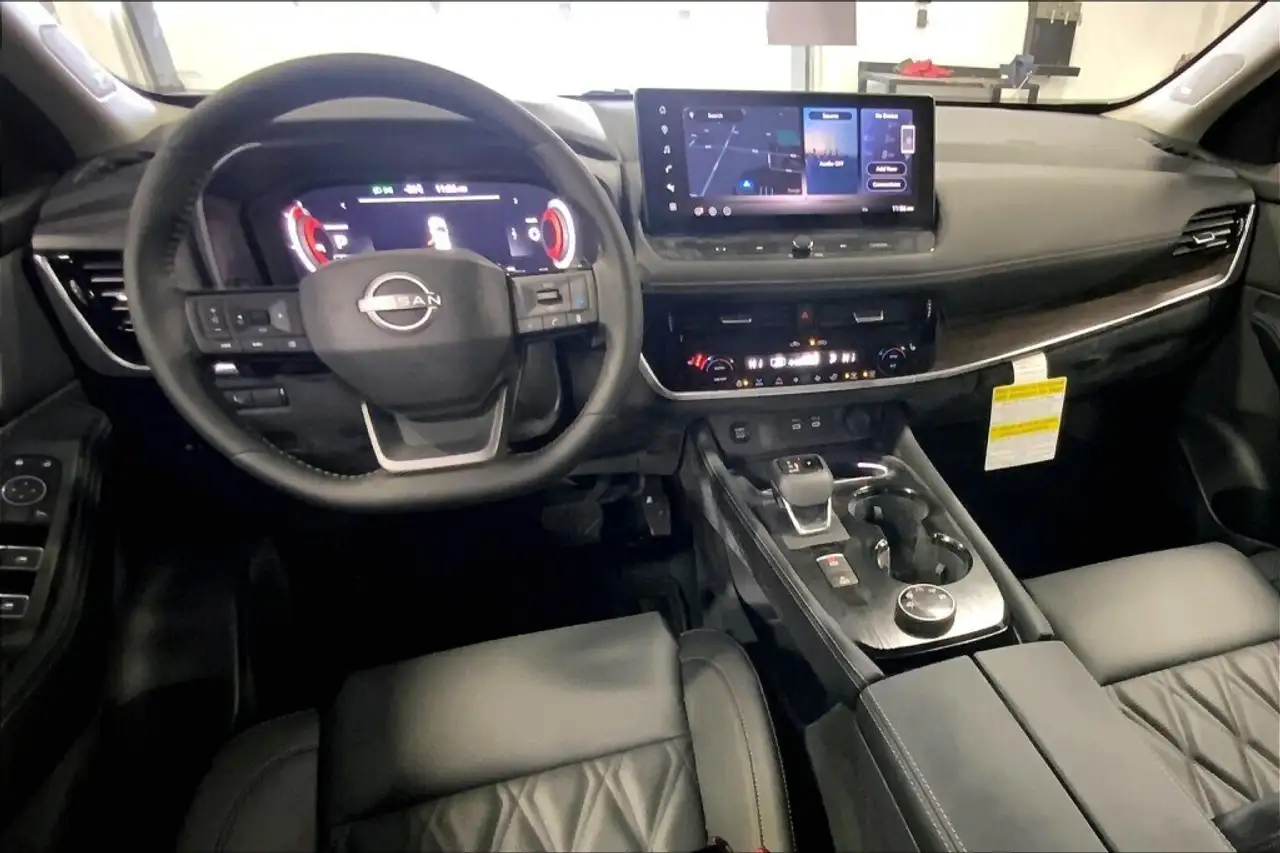 Nissan Rogue снимка Nissan Rogue