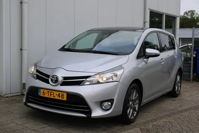 Toyota Verso 1.8 VVT-i Business/Panorama dak