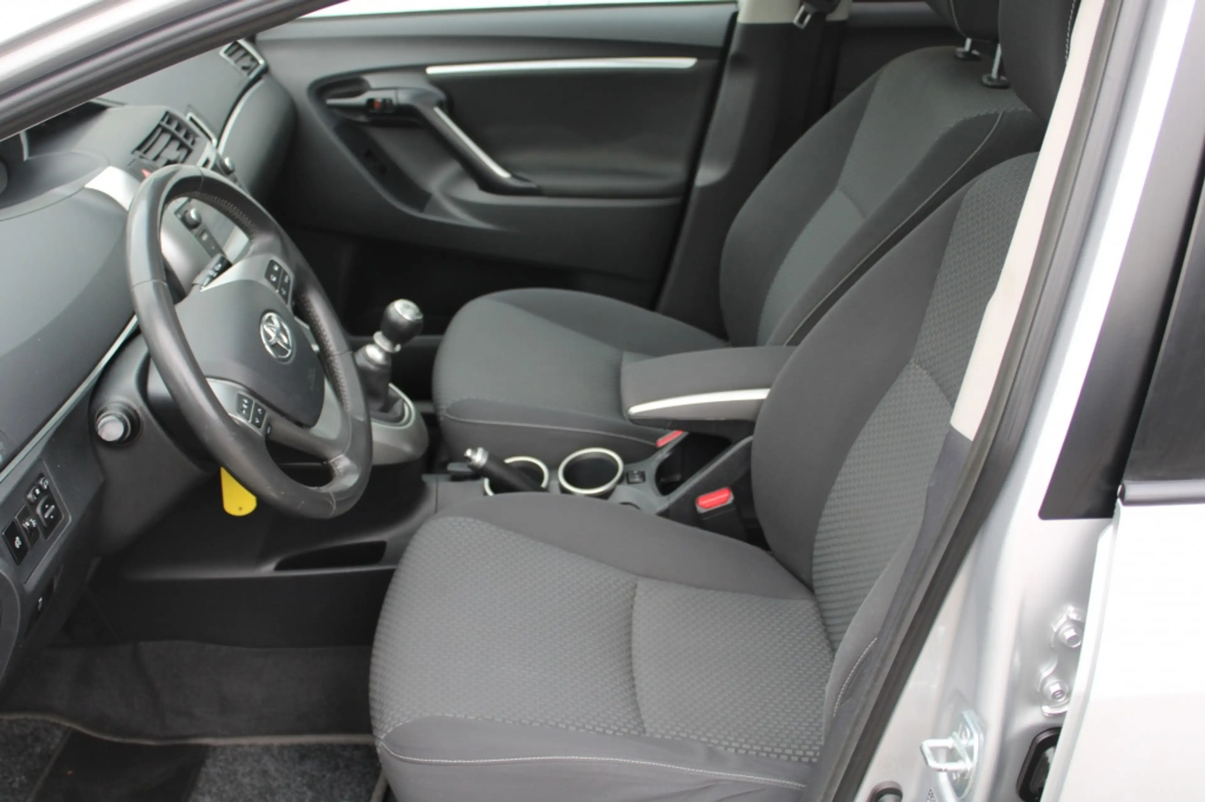 Toyota Verso 1.8 VVT-i Business/Panorama dak — photo 9