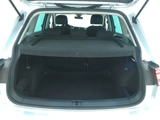 Volkswagen Tiguan view 14