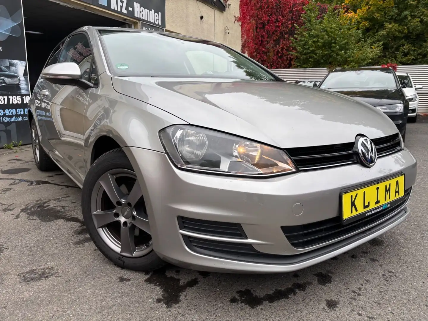 Volkswagen Golf VII Lim. BMT Silber - 1