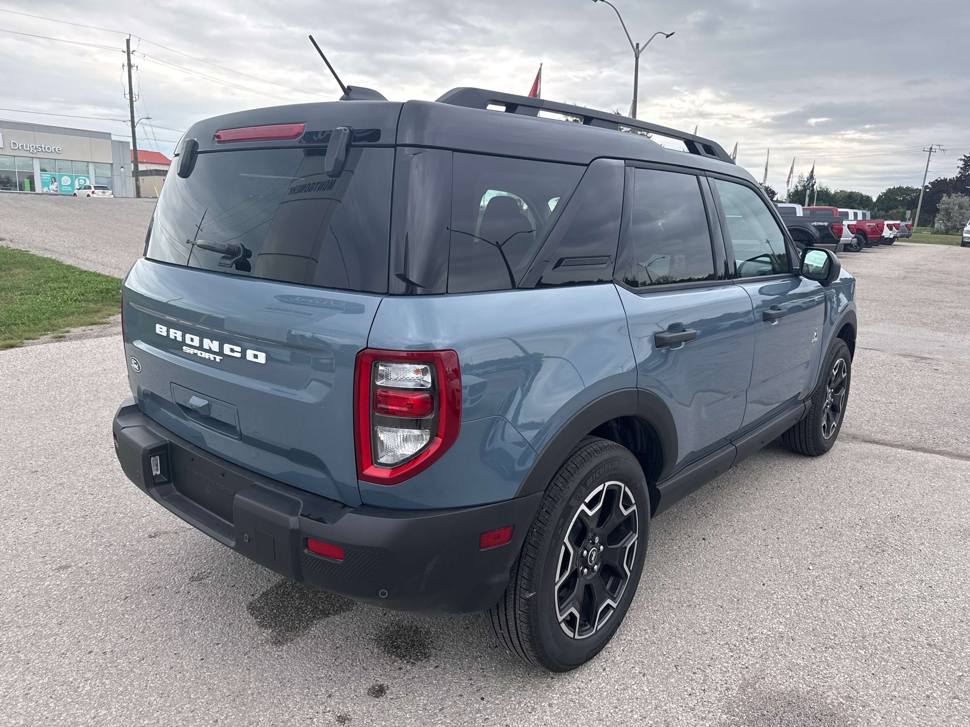 2026 Ford Bronco Sport OUTER BANKS | 4WD | 1 OWNER | NO ACCIDENTS — снимка 1