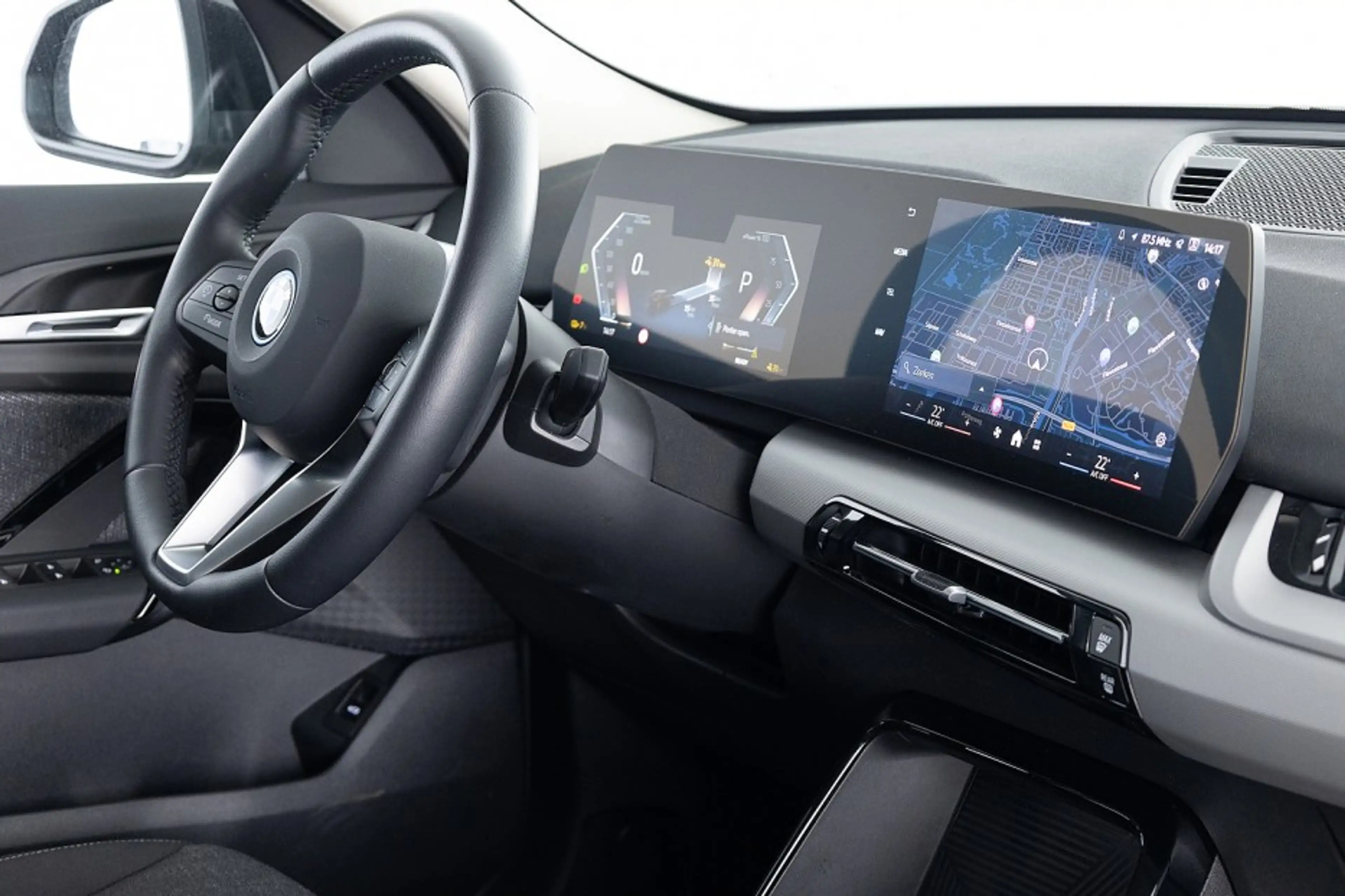 BMW iX2 eDrive20 67 kWh | Full LED | NAVI | PDC | ECC . — photo 3