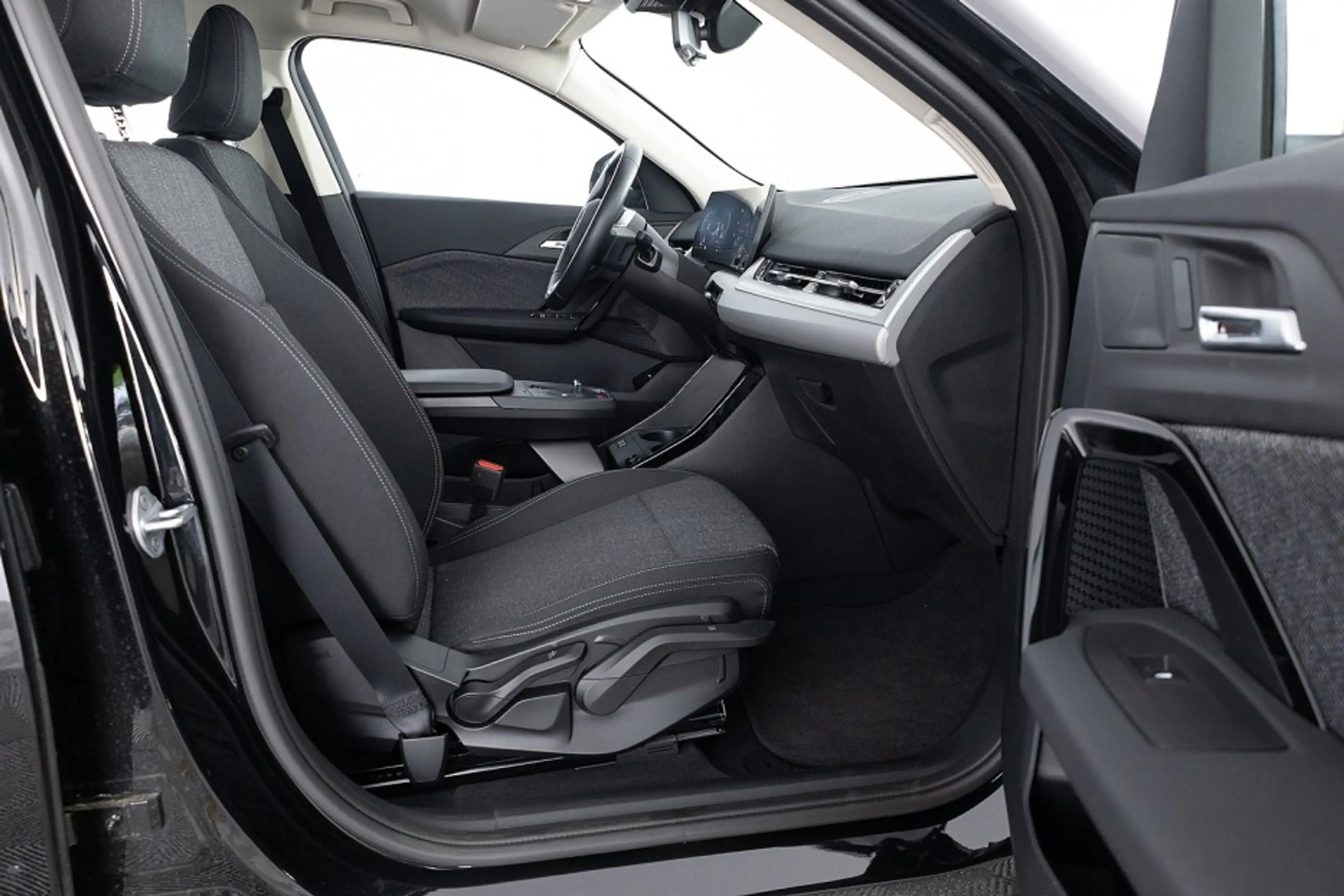 BMW iX2 eDrive20 67 kWh | Full LED | NAVI | PDC | ECC . — photo 9