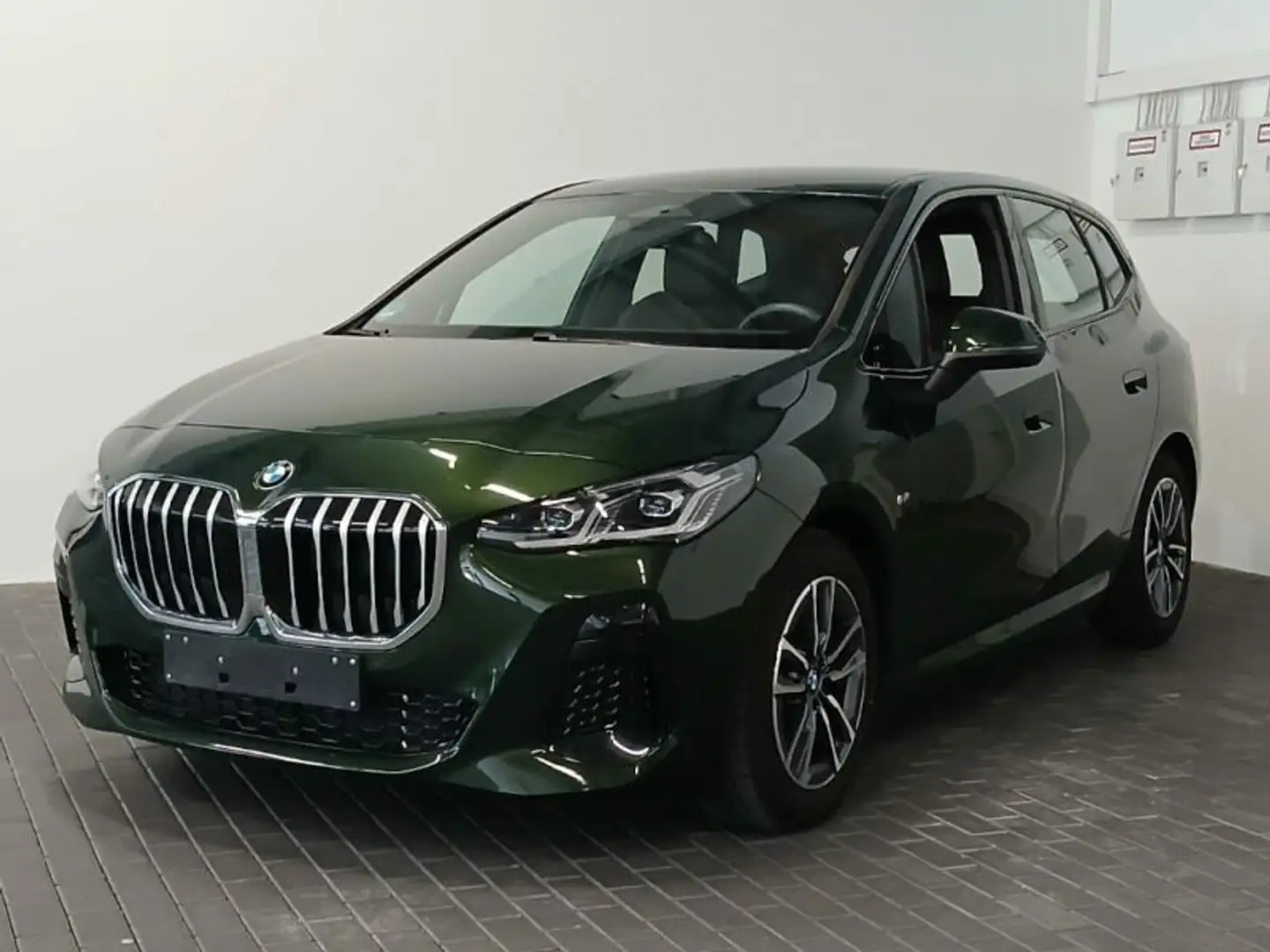 BMW 218 i Active Tourer M Sportpaket Widescreen LED A Grün - 1