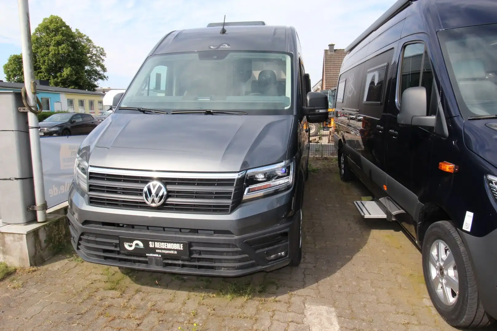 MegaMobil VW MEGA CLASSIC 600 177PS Grau - 1