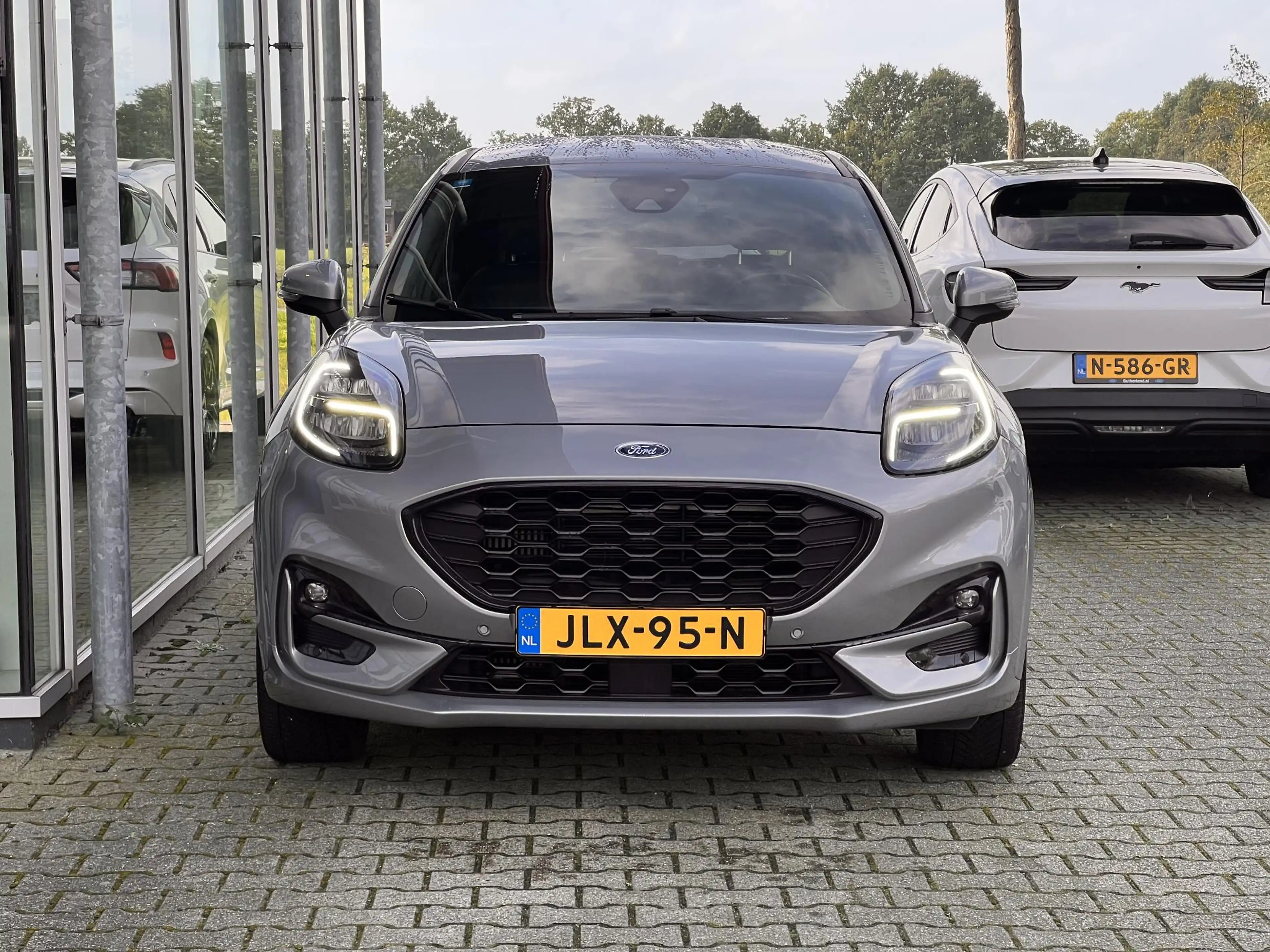 Ford Puma 1.0 EcoBoost Hybrid ST-Line X Vignale | Winterpack — photo 2