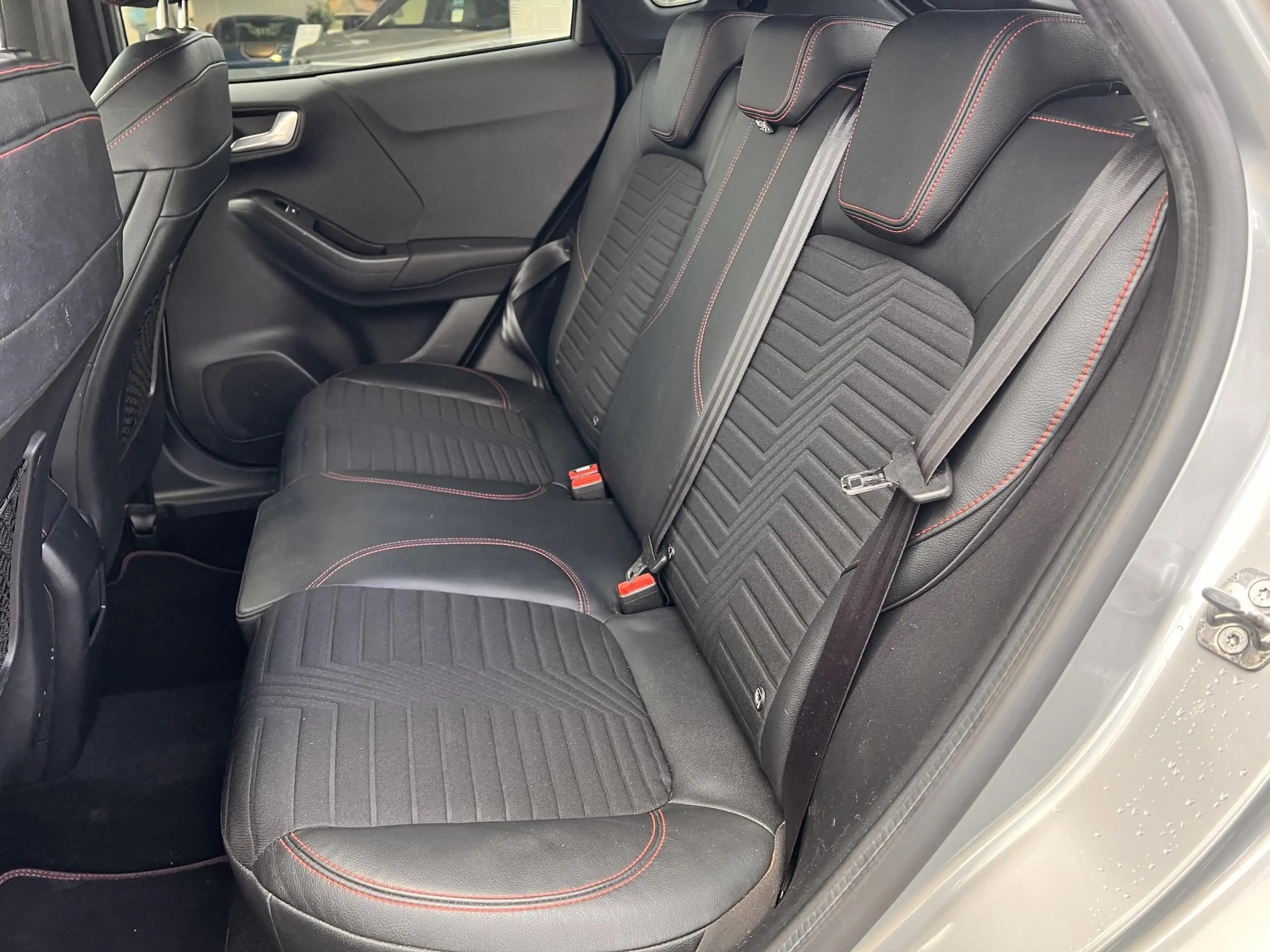Ford Puma 1.0 EcoBoost Hybrid ST-Line X Vignale | Winterpack — photo 14