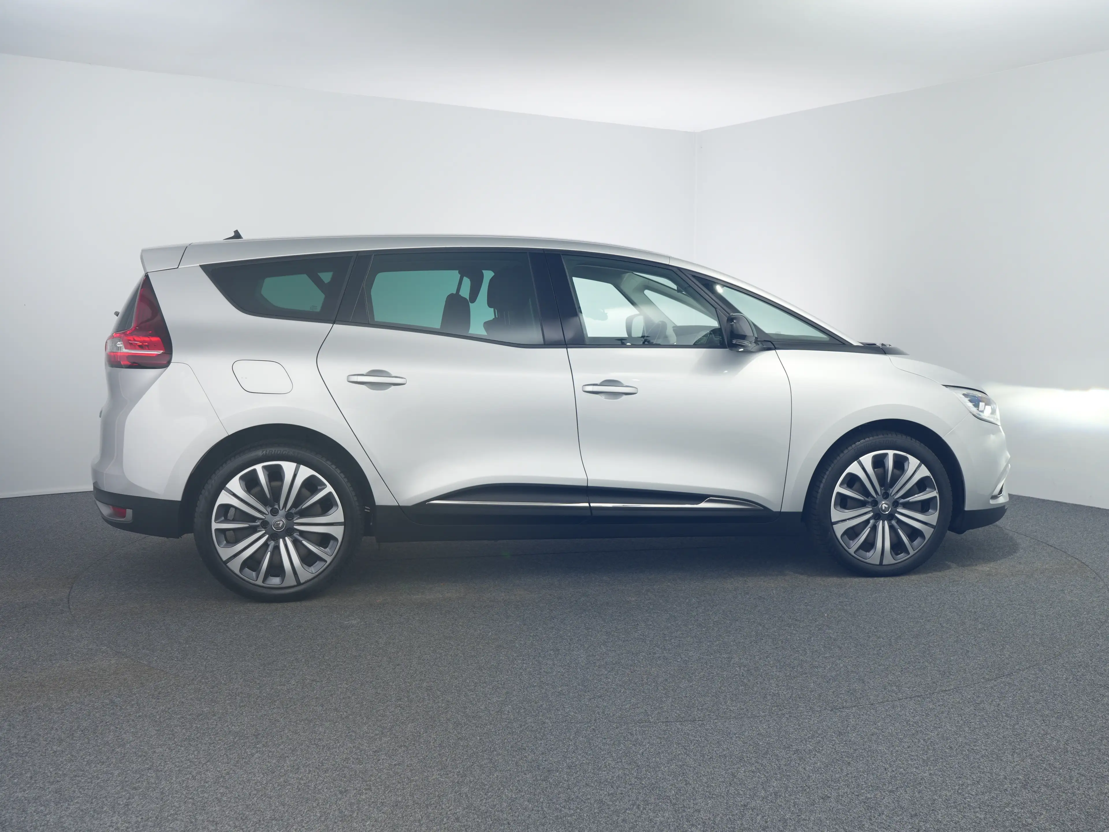 Renault Grand Scenic 1.3 TCe Equilibre 7p. Automaat | Achteruitrijcamer — photo 14