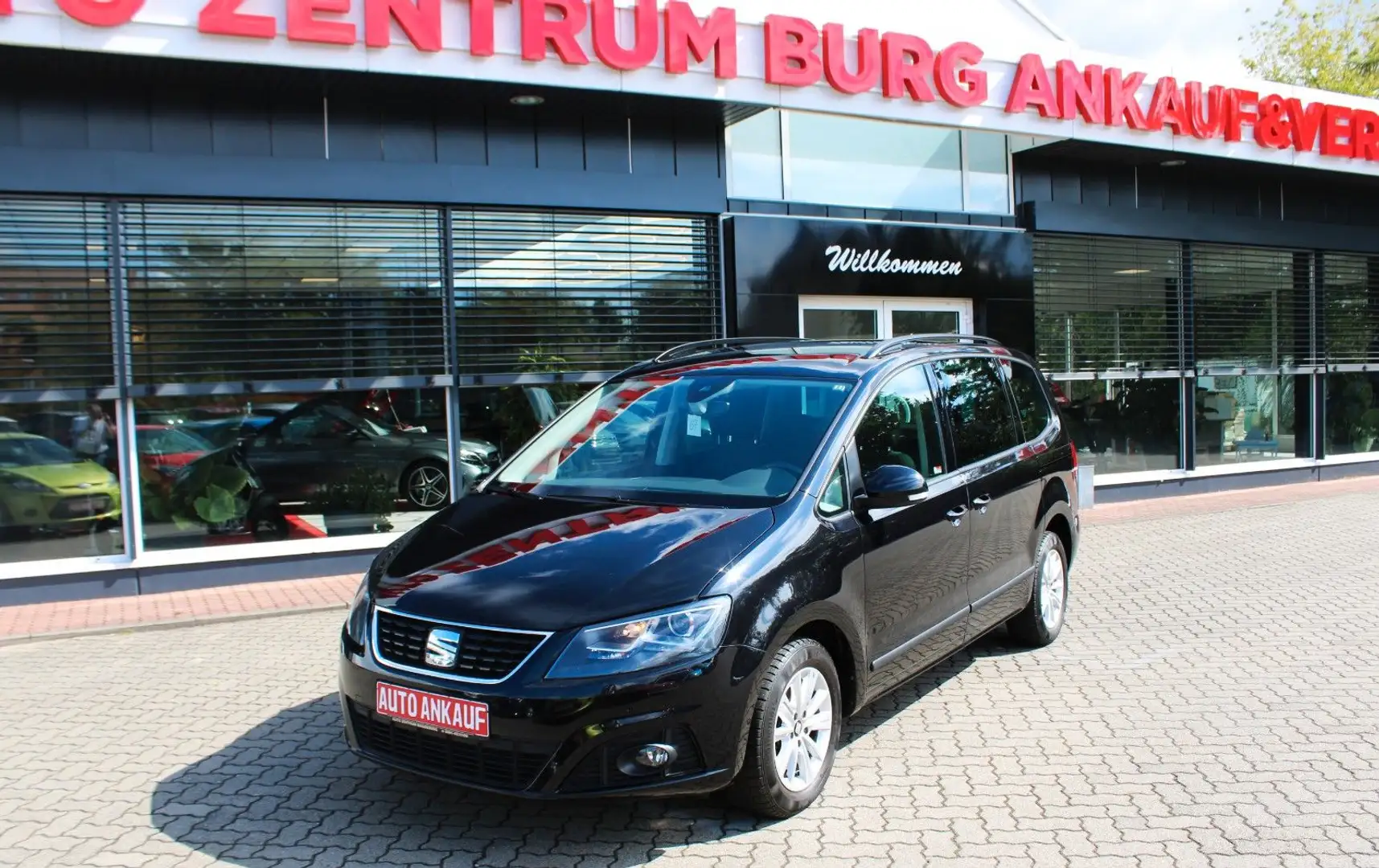 SEAT Alhambra Style DSG 7-Sitze BiXenon Kamera Schwarz - 2