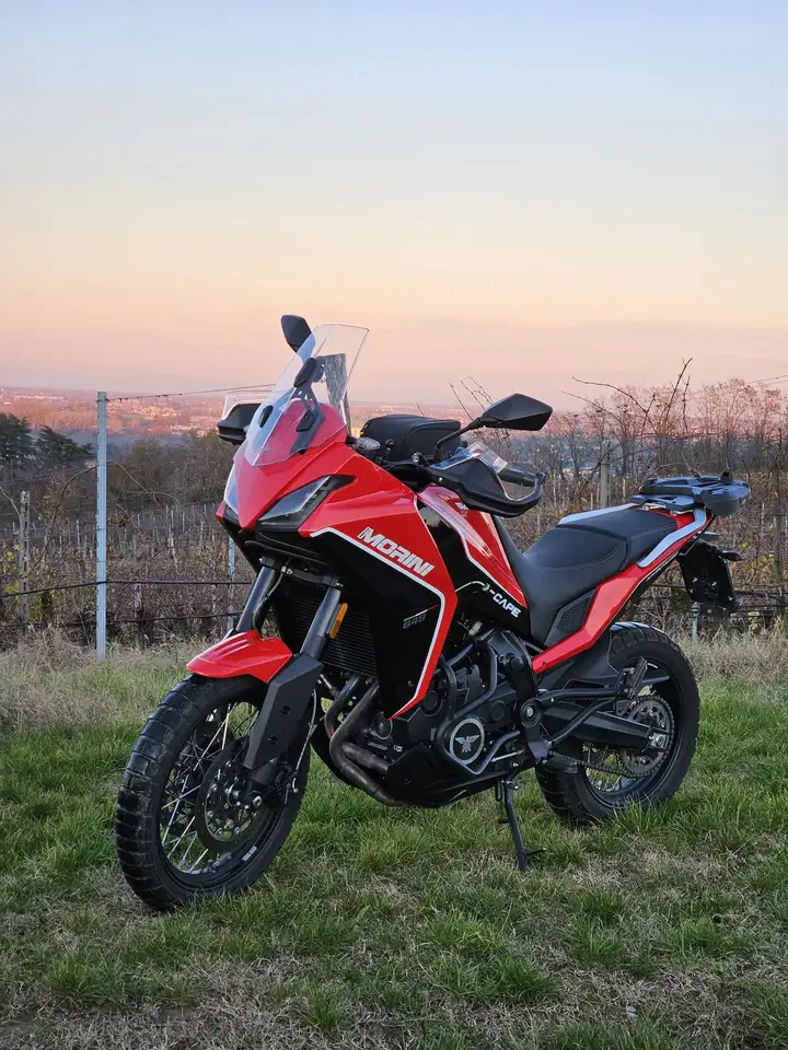 Moto Morini X-Cape