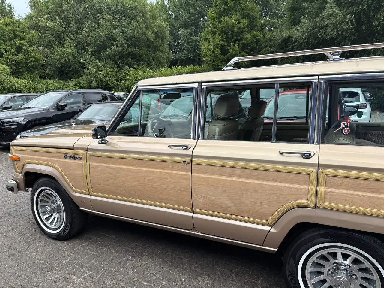 Jeep Wagoneer Grand, foto 2