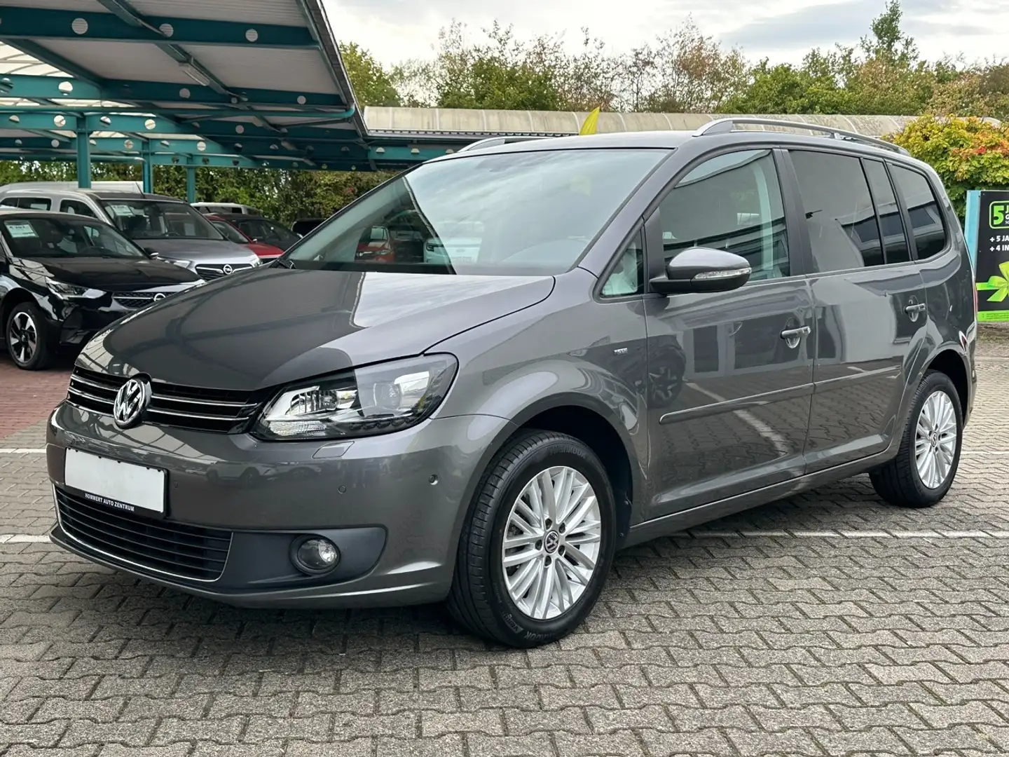 Volkswagen Touran 1.4 TSI Cup *AHK*Bi-Xenon*Navi*Sitzh.*Park Grau - 2