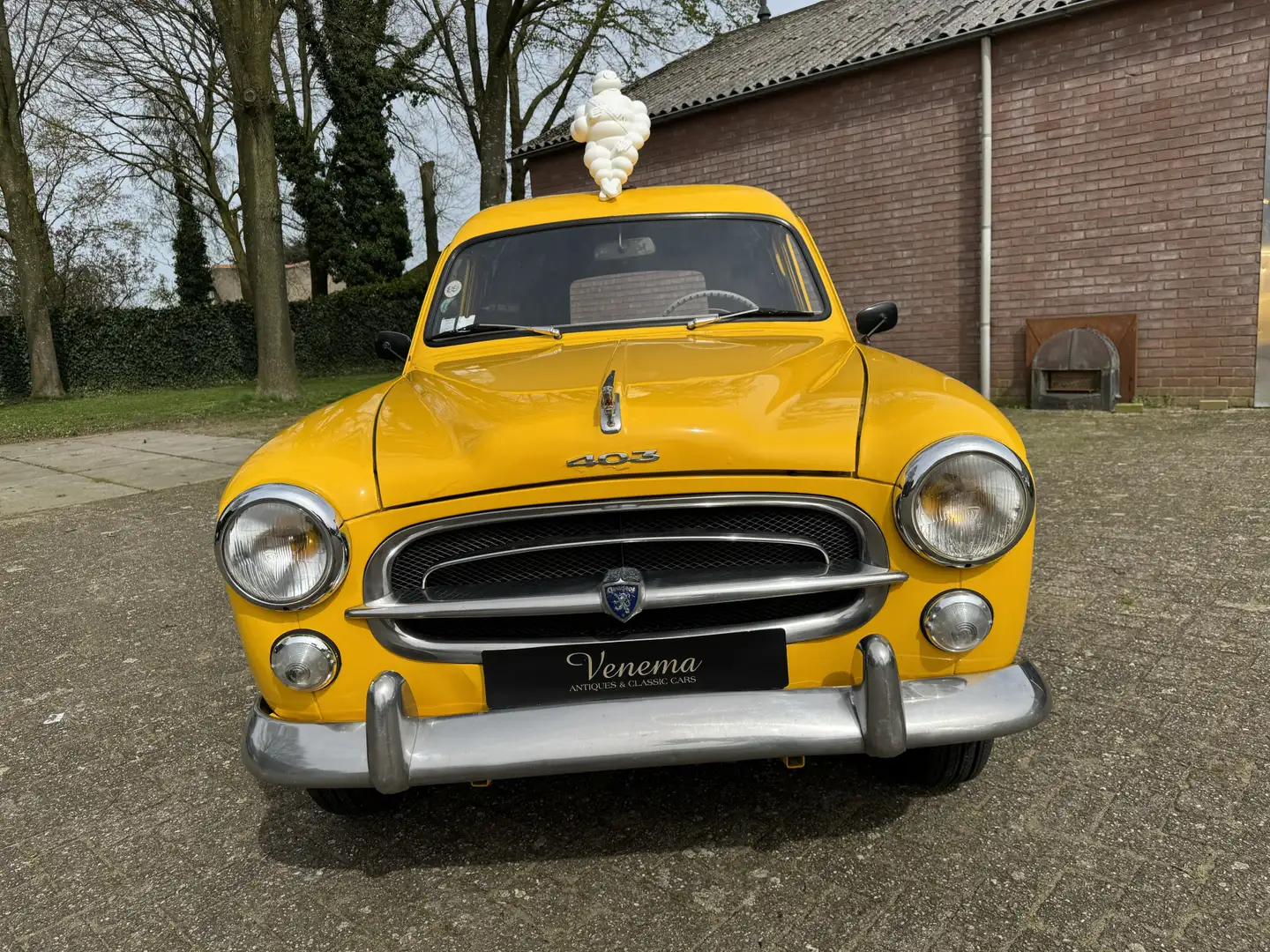 Peugeot 403 Commerciale Yellow - 2