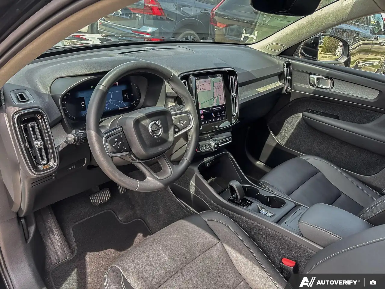 Volvo XC40 снимка Volvo XC40
