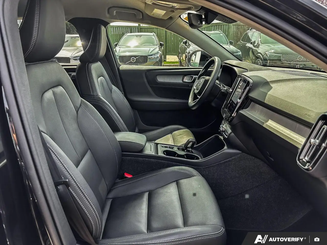 Volvo XC40 снимка Volvo XC40