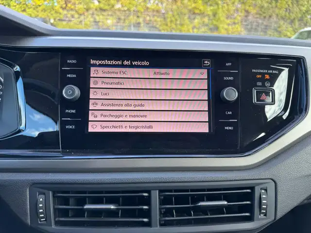 Volkswagen Polo view 11