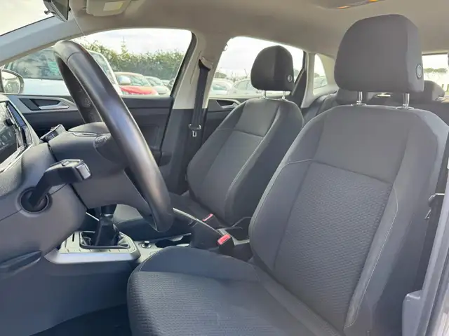 Volkswagen Polo view 14