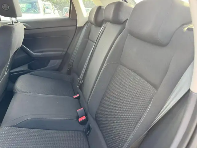 Volkswagen Polo view 15