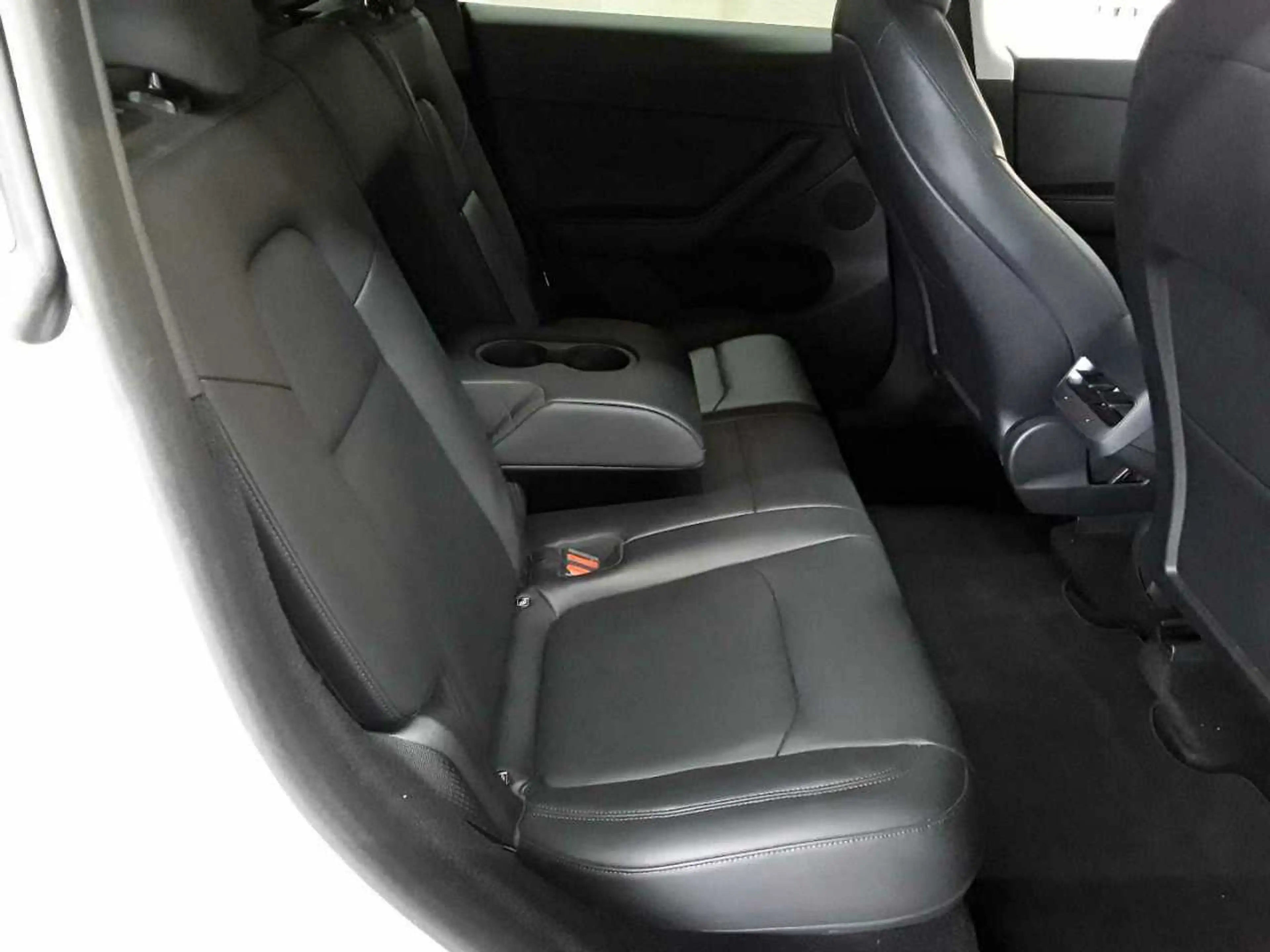 Tesla Model Y Model Y Long Range Dual Motor AWD — photo 14