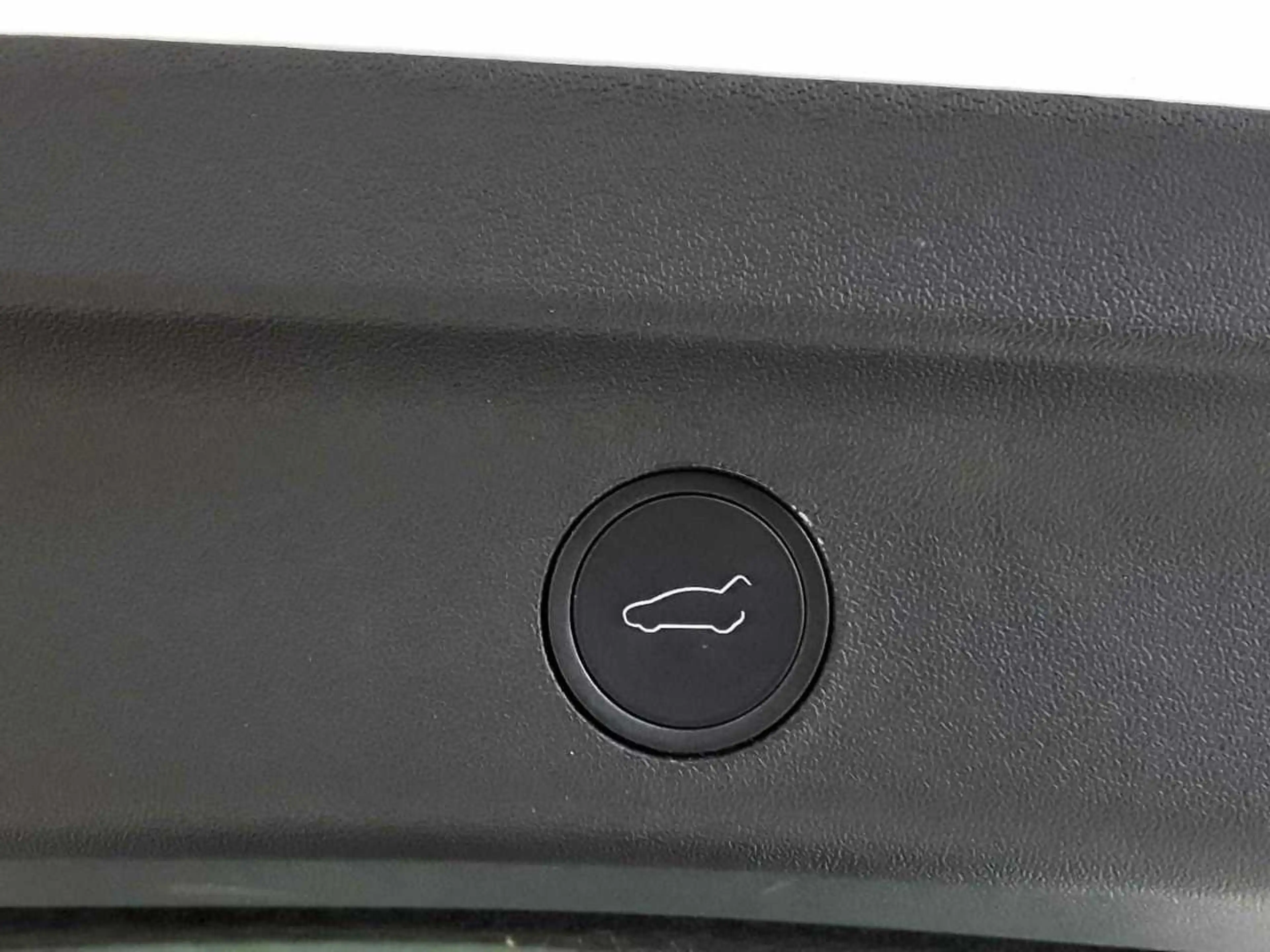 Tesla Model Y Model Y Long Range Dual Motor AWD — photo 19