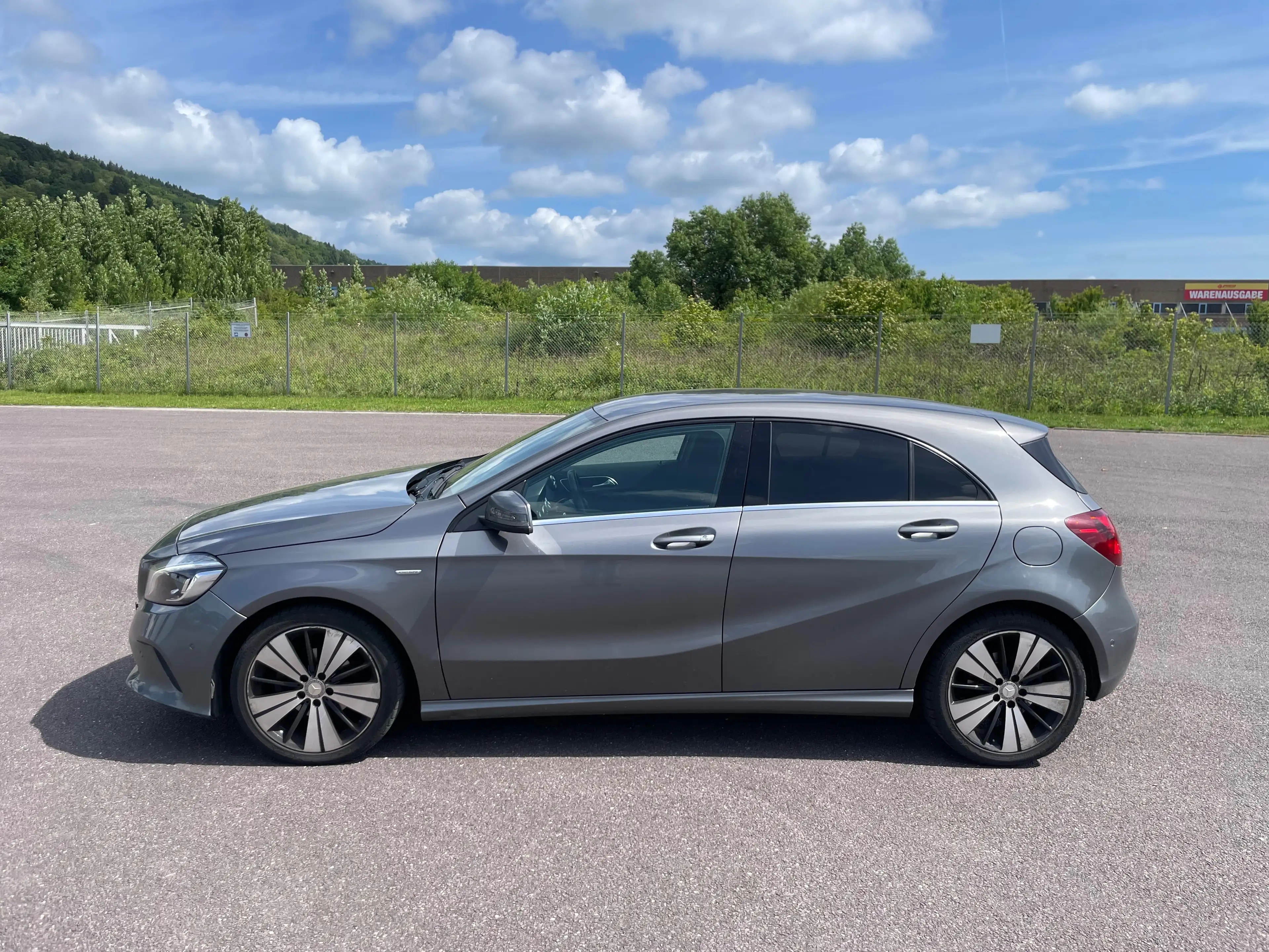 Mercedes-Benz A 180 A 180 d 7G-DCT Urban — photo 3