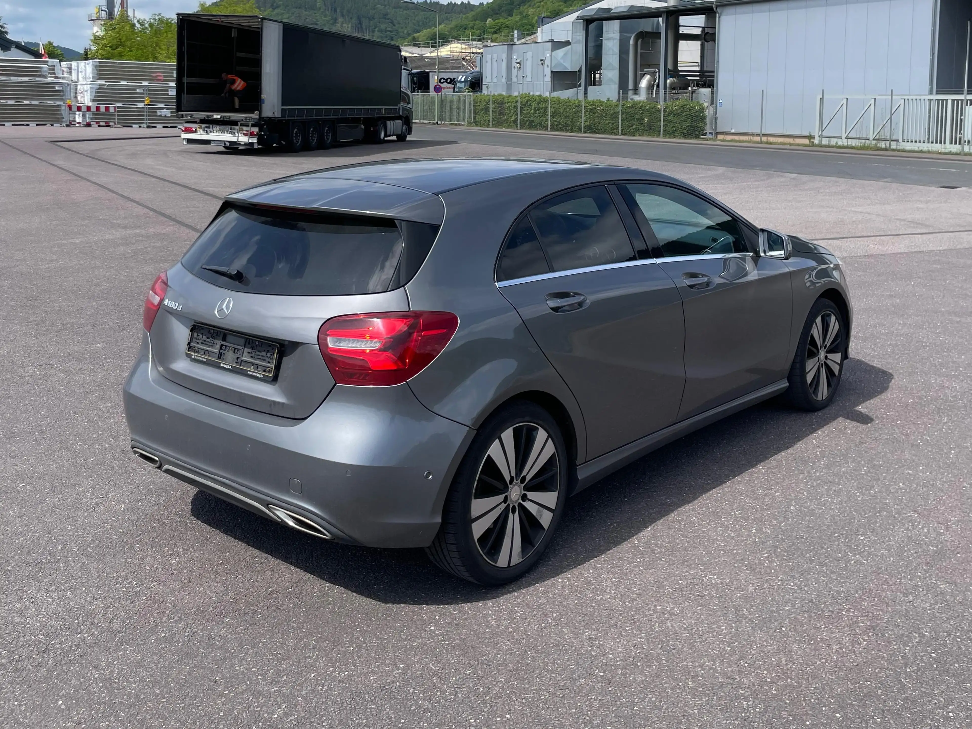 Mercedes-Benz A 180 A 180 d 7G-DCT Urban — photo 9