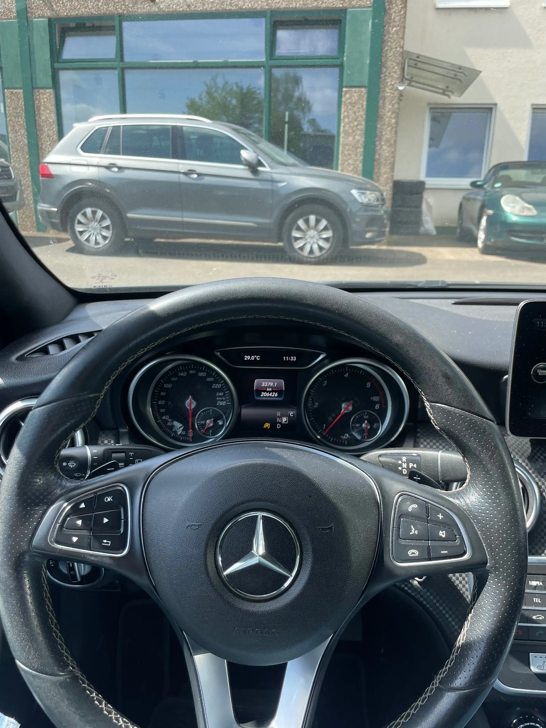 Mercedes-Benz A 180 A 180 d 7G-DCT Urban — photo 5