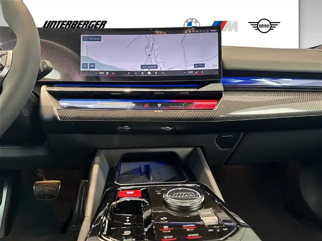 BMW M5 Touring Bowers & Wilkins| Comfort Paket Ansicht 8