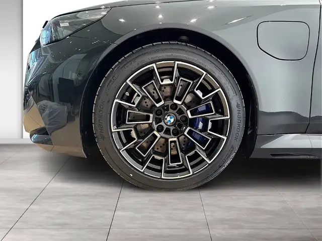 BMW M5 Touring Bowers & Wilkins| Comfort Paket Ansicht 6