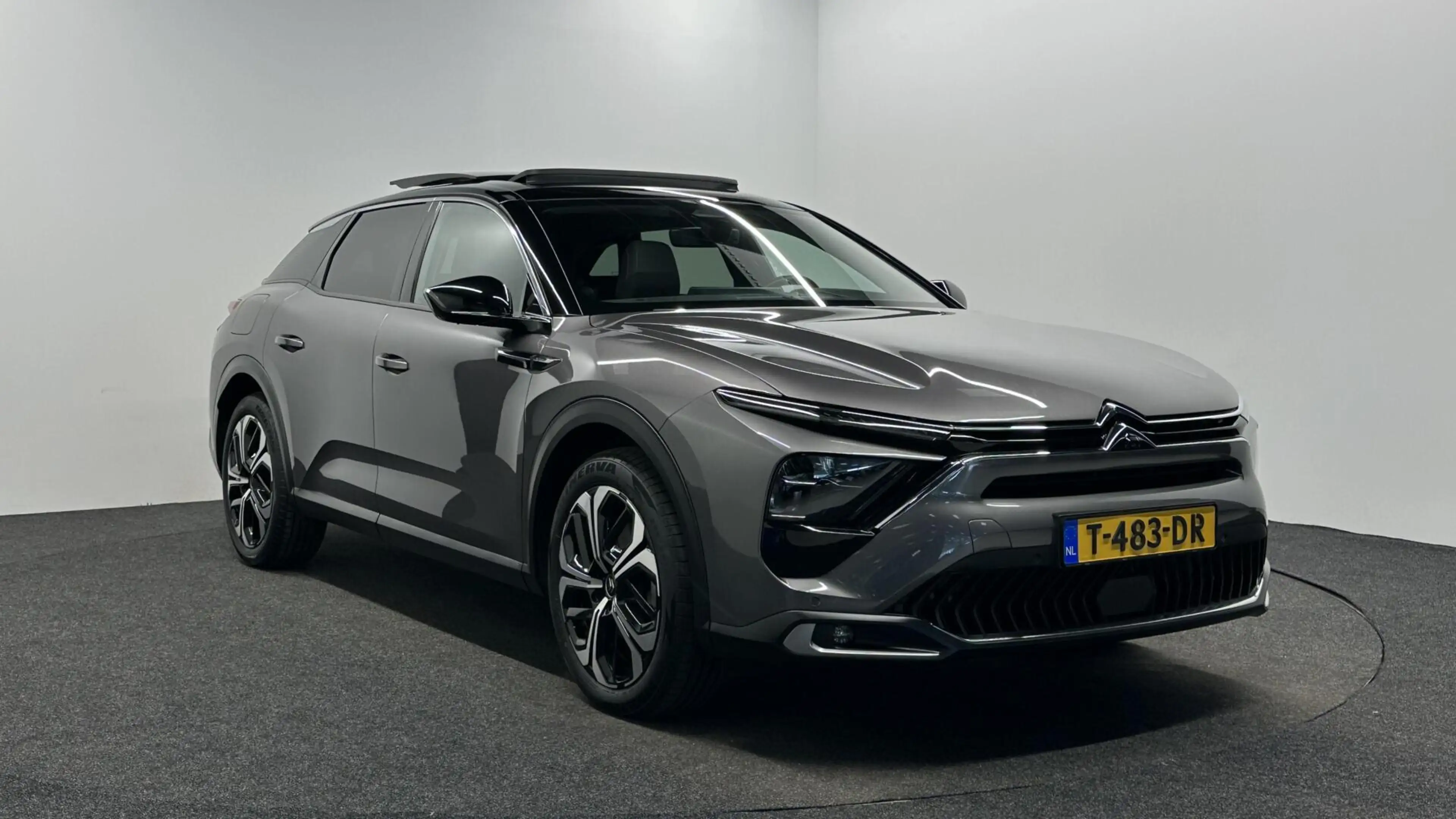 Citroen C5 X 1.6 Plug-in Hybrid 225 Shine CAMERA PANO CARPLAY A — photo 10