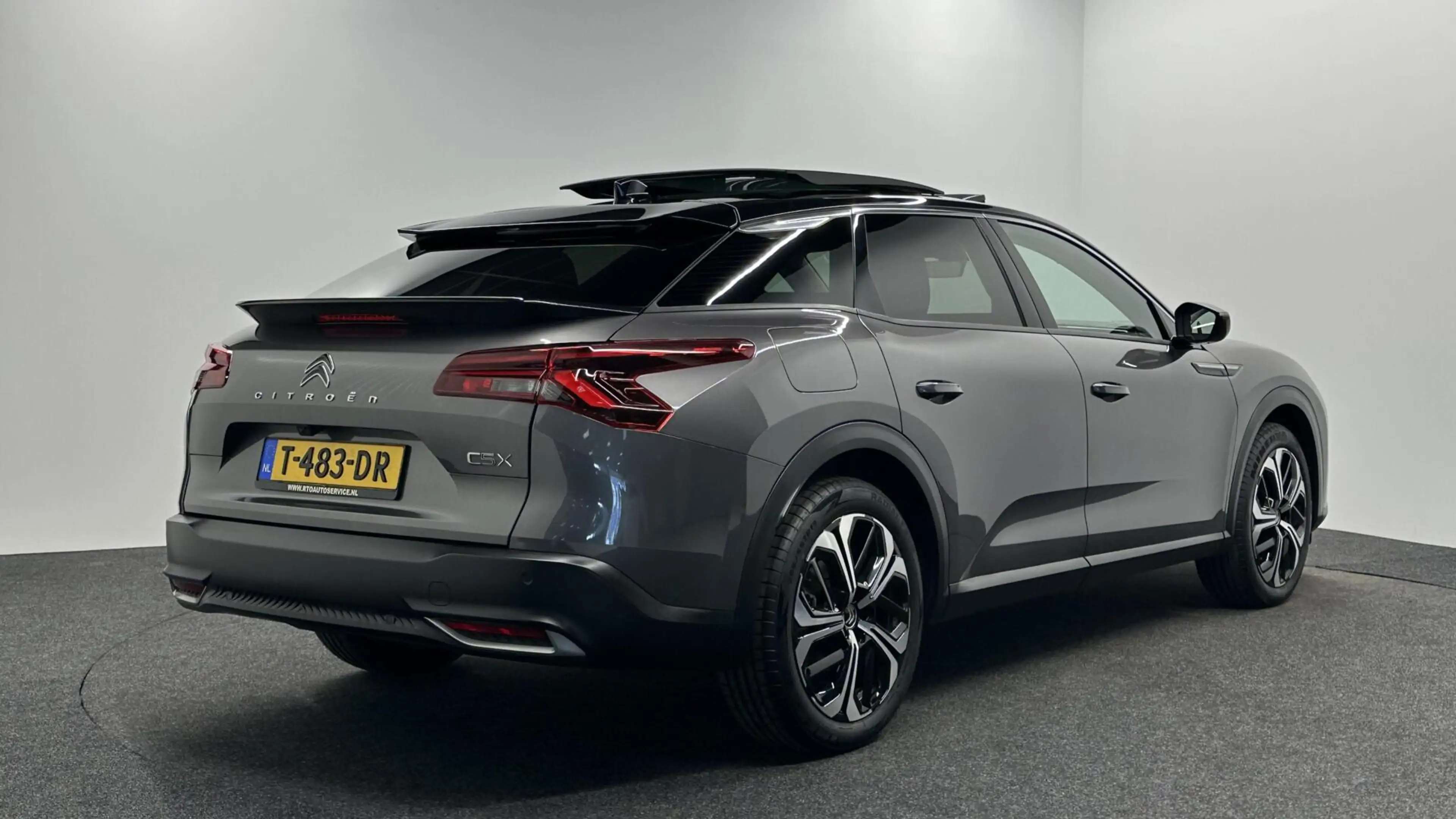 Citroen C5 X 1.6 Plug-in Hybrid 225 Shine CAMERA PANO CARPLAY A — photo 2