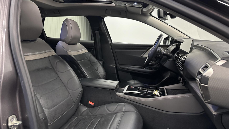Citroen C5 X 1.6 Plug-in Hybrid 225 Shine CAMERA PANO CARPLAY A — photo 4